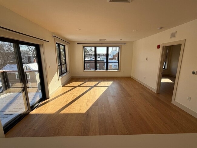 Foto del edificio - 1025 Massachusetts Ave