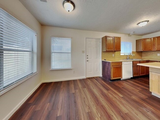 Foto del edificio - 19315 Bristlestar Dr