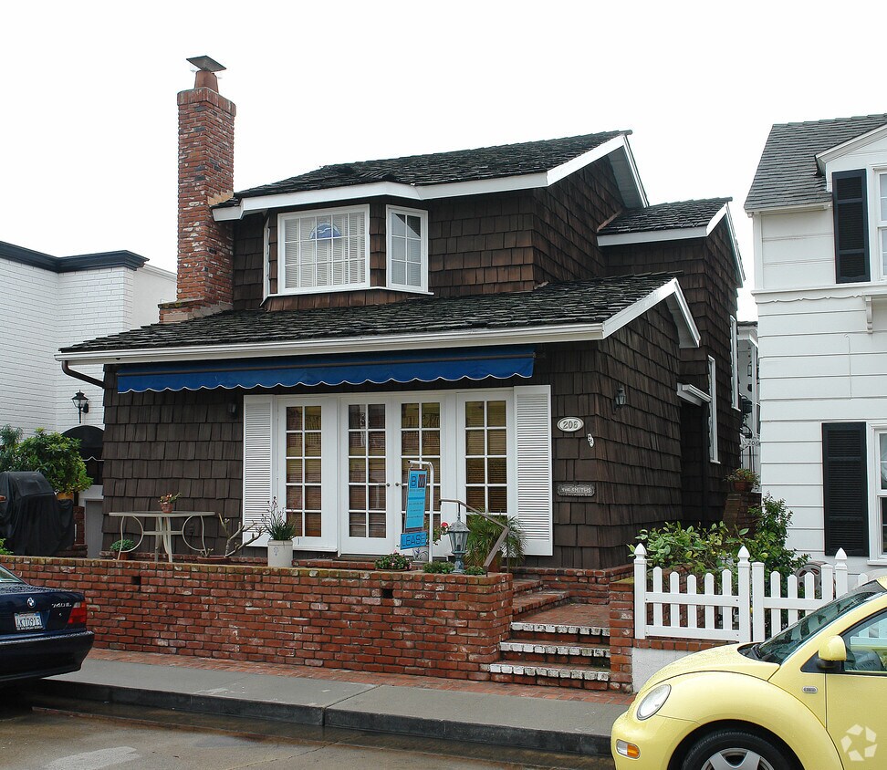 Primary Photo - 206 Pearl Ave