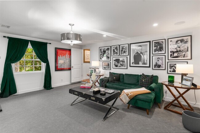 Foto del edificio - 4522 Walnut Hill Ln
