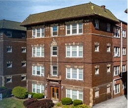 Building Photo - 12497 Cedar Rd