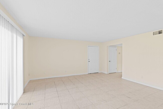 Building Photo - 1870 Agora Cir SE