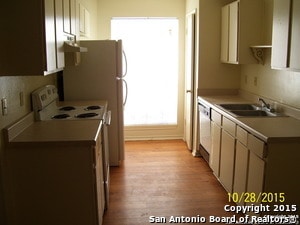 Building Photo - 14418 Castlebury Dr