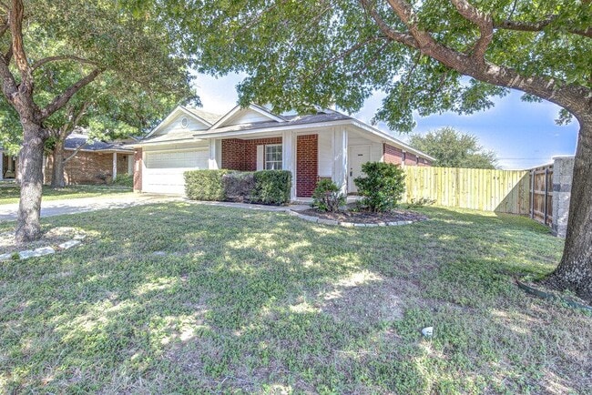 Building Photo - 207 Brentwood Dr