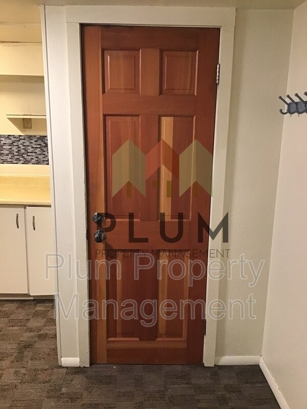 Foto del edificio - 527 Eddy Ave