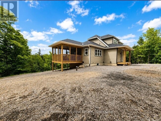 Building Photo - 1018 Ridgeline Dr