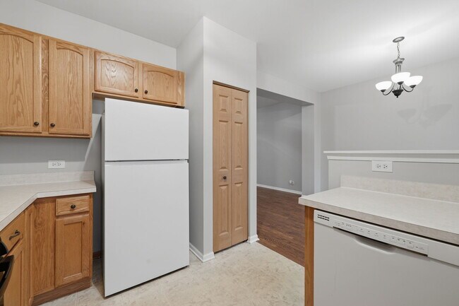 Building Photo - 1464 Cambria Dr