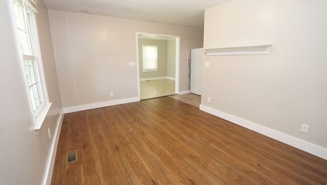Building Photo - 260 Brighttown Rd