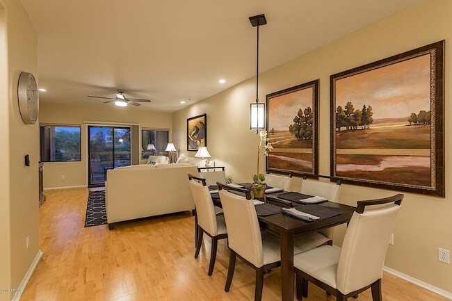 Foto del edificio - 7609 E Indian Bend Rd