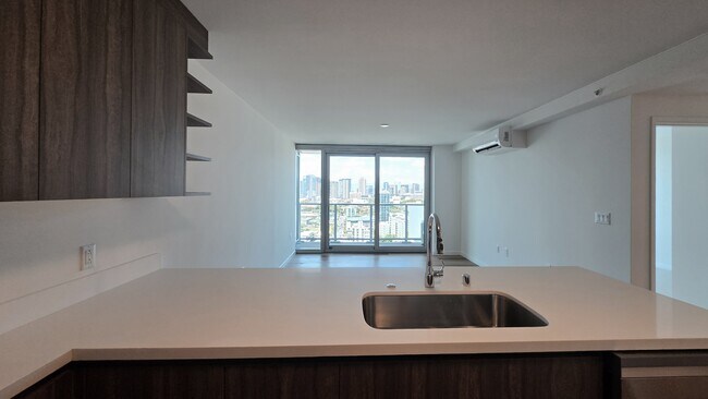 Foto del edificio - 1515 Liona St