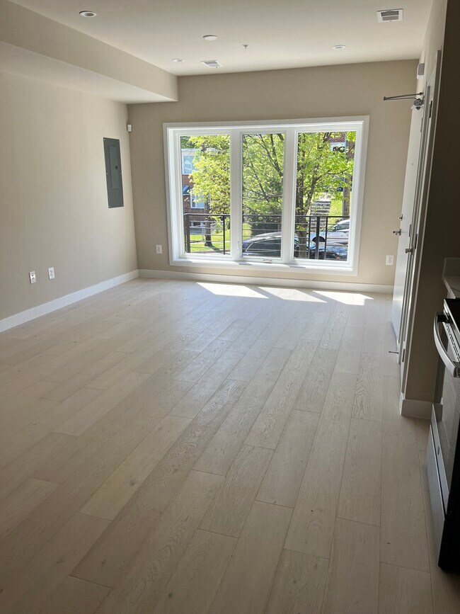 Foto del edificio - 4002 D St SE