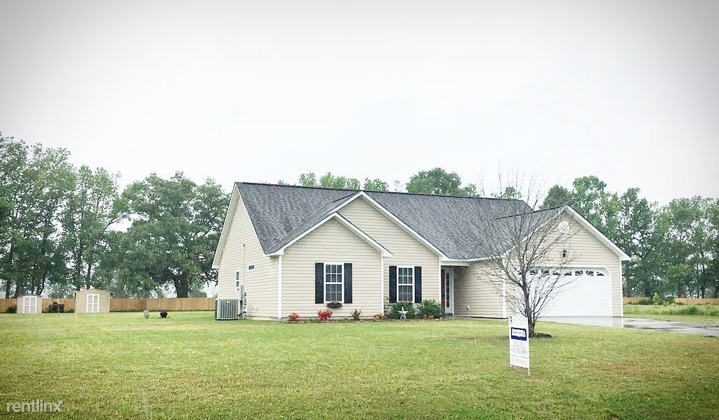 172 Lake Dr, Burgaw, NC 28425 House Rental in Burgaw, NC