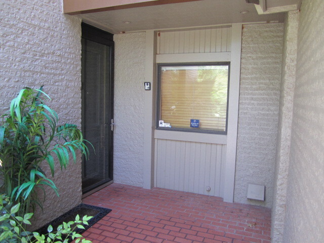 Foto del edificio - 4112 Coletta Dr