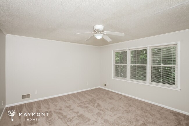Foto del edificio - 6924 Longbrook Rd