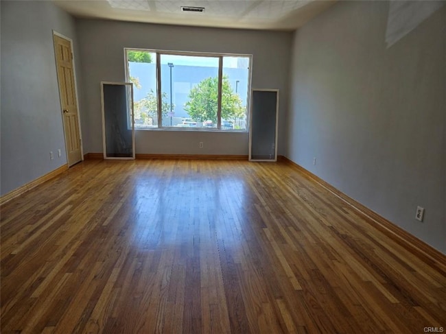 Building Photo - 14701 Dickens St