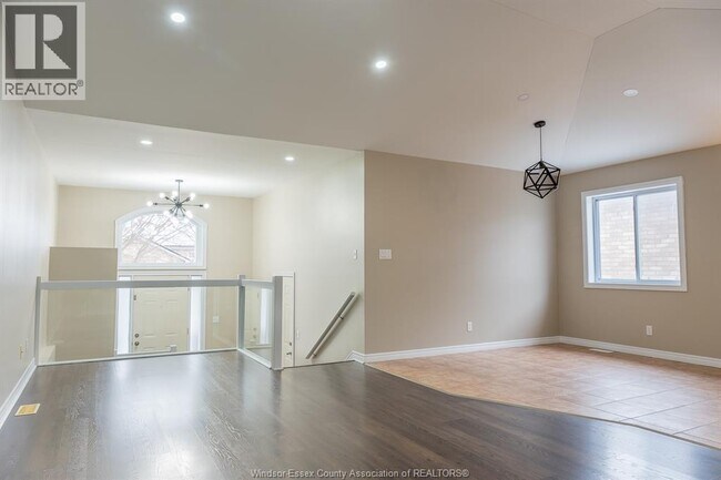 Photo du bâtiment - 11409 Timber Bay Crescent