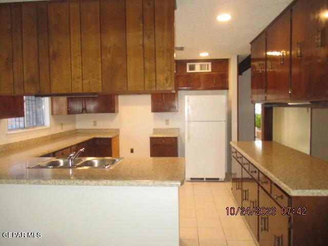 Building Photo - 235 Palmary Dr
