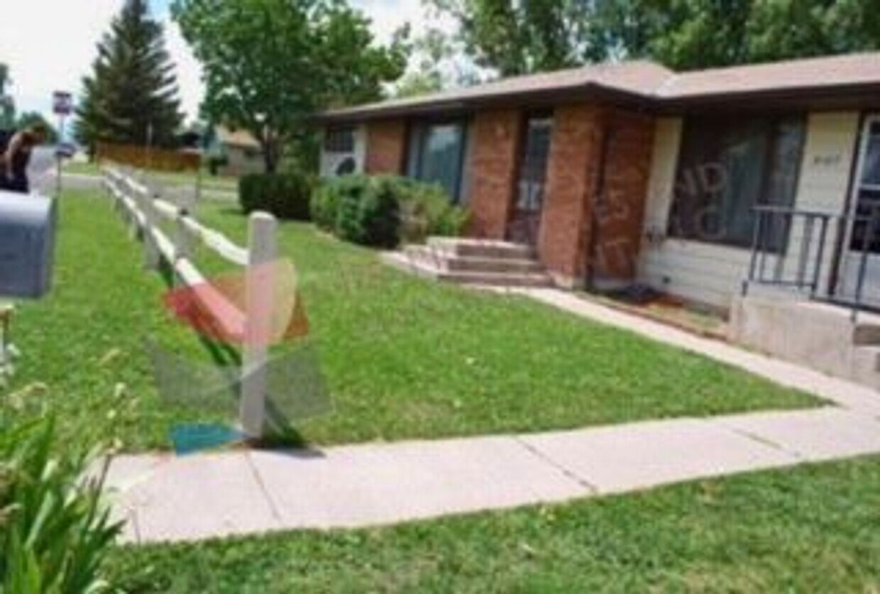 Foto principal - 2107 Carroll St
