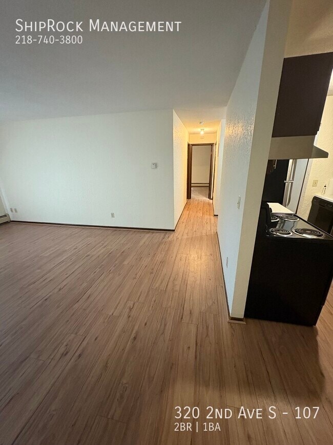 Foto del edificio - 320 2nd Ave S