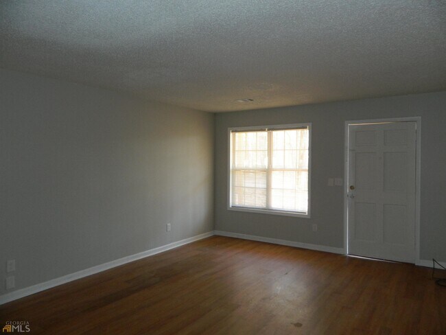Foto del edificio - 688 Bellemeade Dr SW