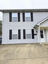 Building Photo - 315 Turfway Dr