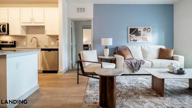 Foto del edificio - 12020 Brush Hl Rd