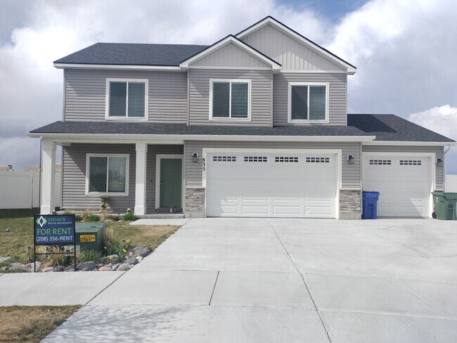 Foto del edificio - Beautiful 4 bed 2.5 bath home in the desirable Summerfield Subdivision
