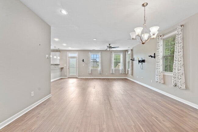 Foto del edificio - 4229 Kenton Ln
