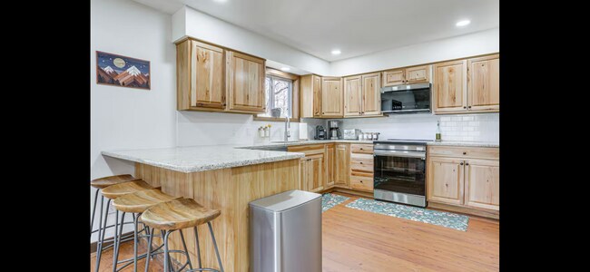 Foto del edificio - 2206 Chatham Ct