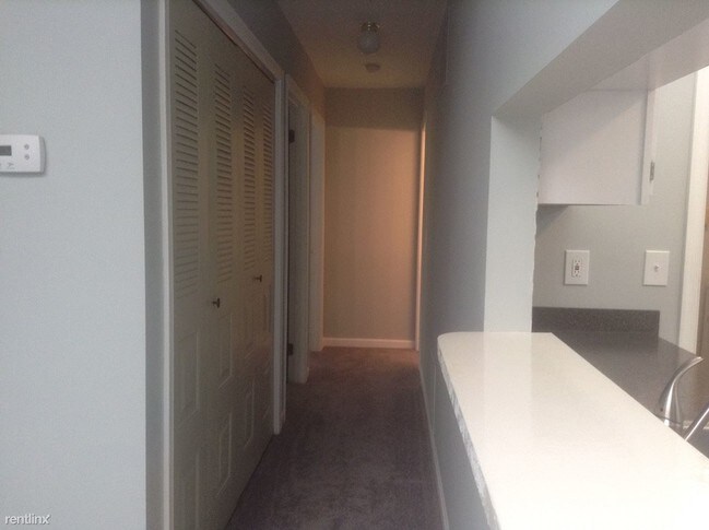 Building Photo - 2 br, 2 bath Condo - 48 Sussex Place