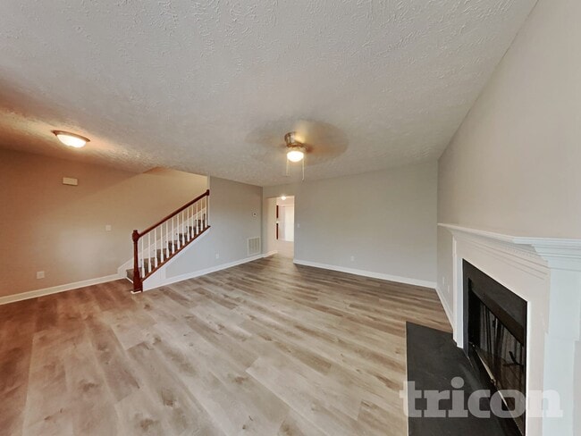 Building Photo - 140 Sundance Way