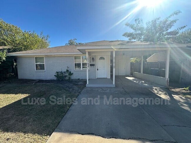 Foto del edificio - 2108 Westchester Dr