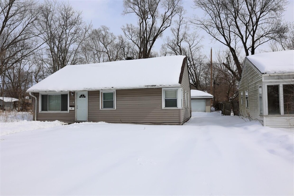 1119 Cass St, Gary, IN 46403 House for Rent in Gary, IN