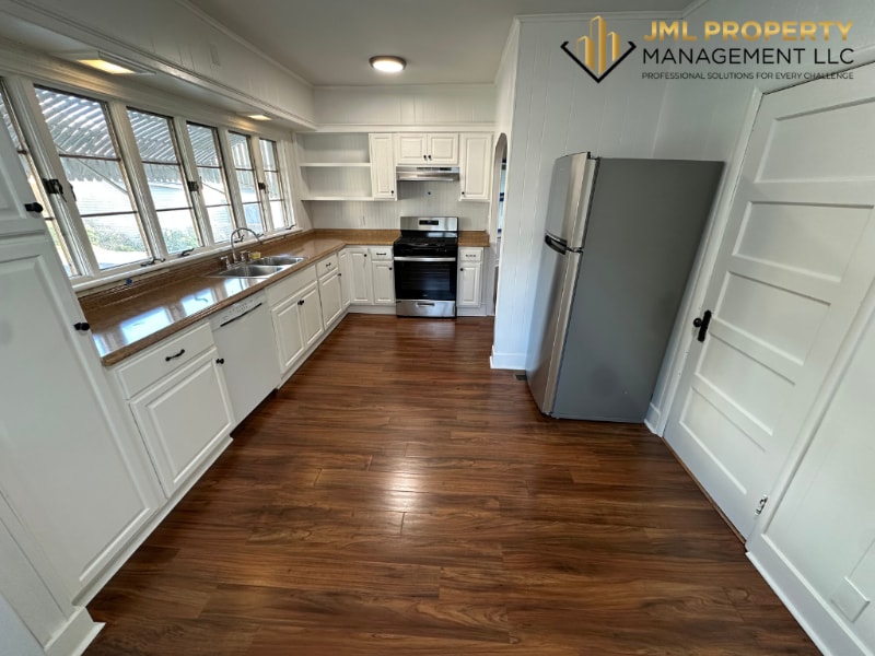 Photo - 166 Irving St (Fall River, MA)