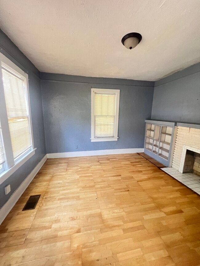 Foto del edificio - House For Rent