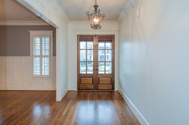 Building Photo - 4483 Heritage Park Dr