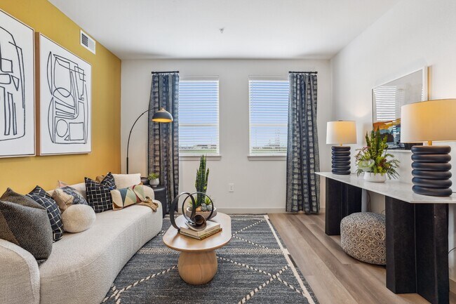 Foto del edificio - Fairway North Fields