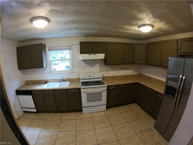 Foto del edificio - 4000 Elkhorn Ave