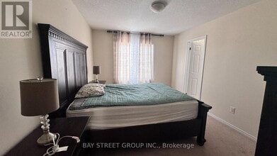 Building Photo - 8859 Dogwood Cres