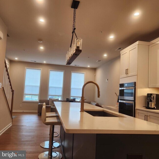 Foto del edificio - 7425 Backett Wood Ter