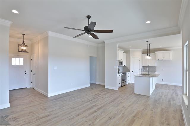Building Photo - 131 Spg Pk Wy