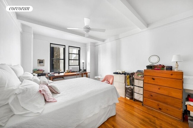 Building Photo - 210 E 68th St