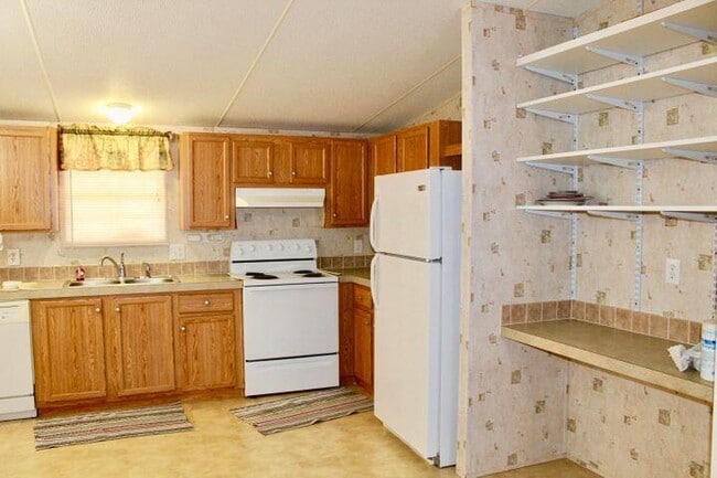 Building Photo - 3079 Cosson Cir