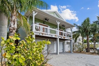 Building Photo - 12116 Lagoon Ln