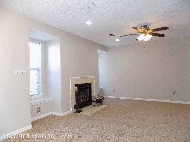 Building Photo - 2 br, 2 bath House - 535 Rainbow Court, #101