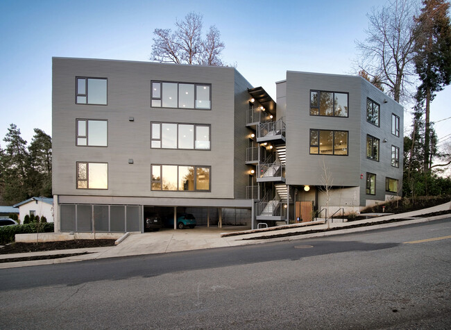 Photo - 2901 SW Canby Ct Apartments