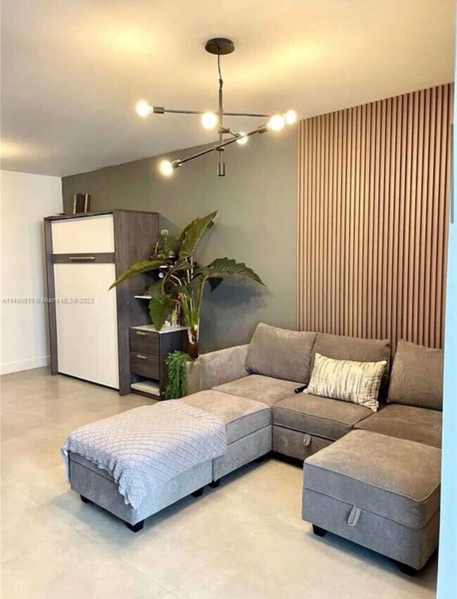 Foto del edificio - 488 NE 18th St