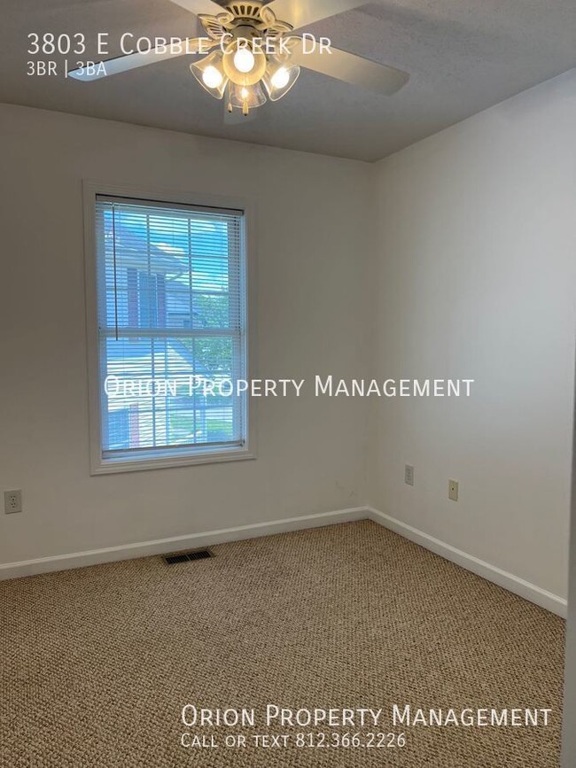 Building Photo - 3803 E Cobble Creek Dr