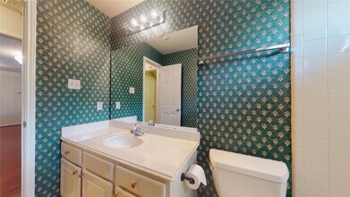 Building Photo - 17319 Jackson Pines Dr