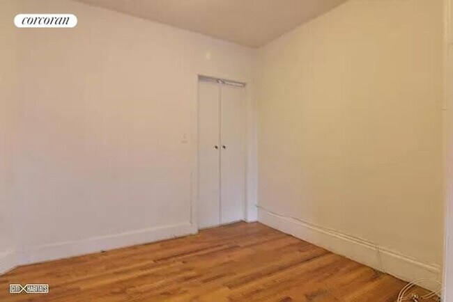 Building Photo - 87 Summit St